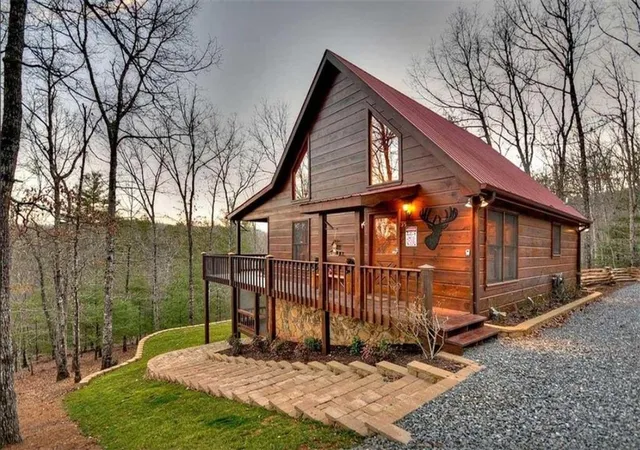 Photo 2 of Single family home for sale at 35 Big Buck Cir, Blue Ridge, GA 30513 | MLS# 7783988 | Listing updated on 2026-09-04