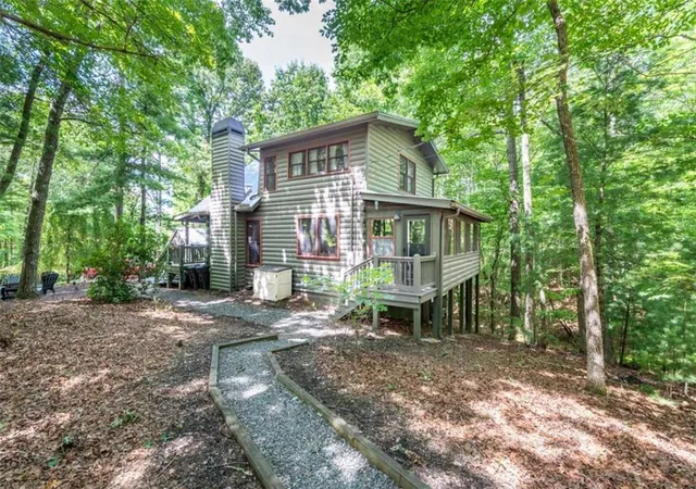 Photo 3 of Single family home for sale at 30 Maxwell Ln, Blue Ridge, GA 30513 | MLS# 7806042 | Listing updated on 2026-07-17
