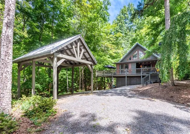 Photo 3 of Single family home for sale at 30 Maxwell Ln, Blue Ridge, GA 30513 | MLS# 7806042 | Listing updated on 2026-07-17