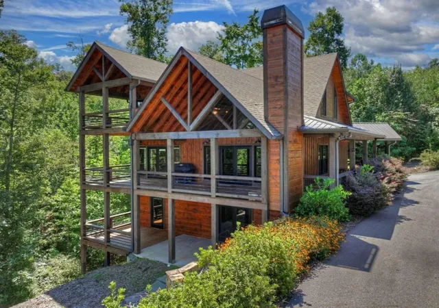 5th image of 320 Amber Rdg, Blue Ridge, GA 30513 | MLS# 7826353