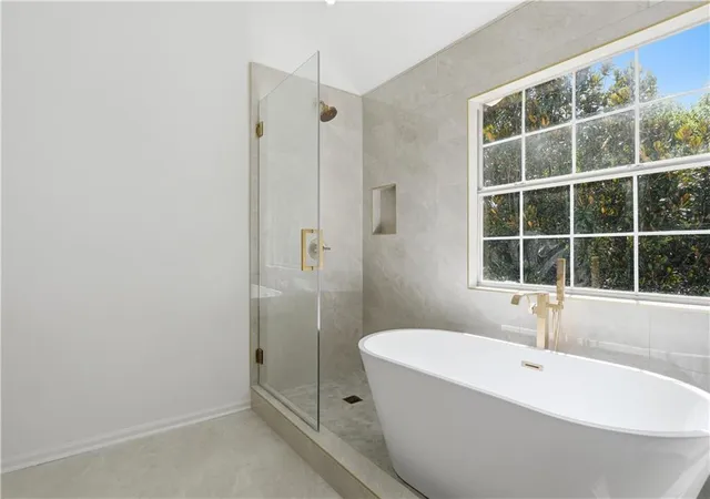 Photo 4 of Sale Pending at 3255 Clifton Farm Dr, Decatur, GA 30034 | MLS# 7815859 | Listing updated on 2026-09-18