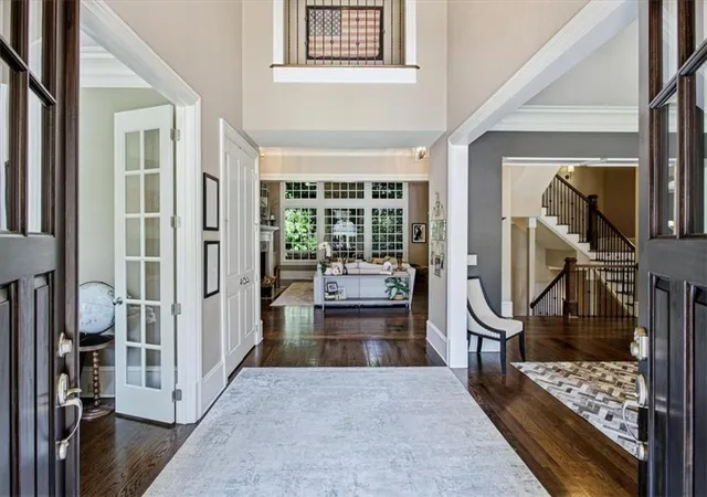 Photo 4 of Sale Pending at 4453 Mount Paran Pkwy NW, Atlanta, GA 30327 | MLS# 7822334 | Listing updated on 2026-09-06