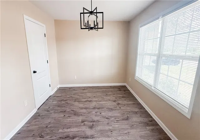 Listing Photo 2 - Condo for sale in building located at 7712 Autry Cir, Douglasville, GA 30134 - Unit #201