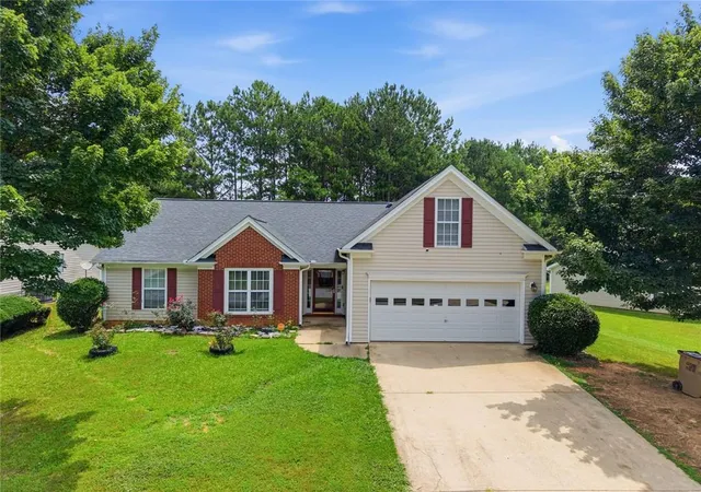 1st image of 1295 Silverstone Trl, Jonesboro, GA 30238 | MLS# 7800973