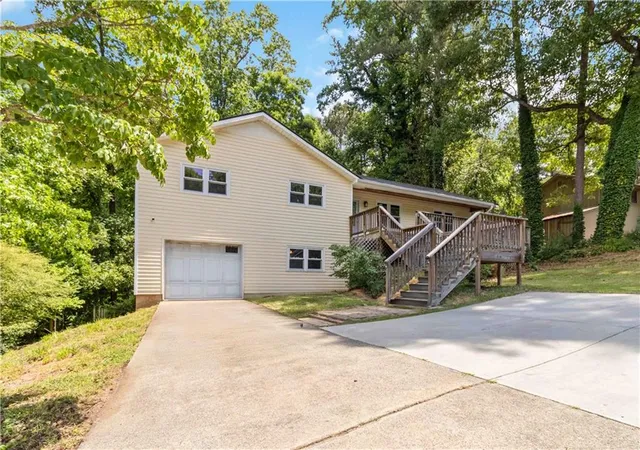 Homes for sale in Woodstock, GA | 606 Echo Ln, Woodstock, GA 30189 | MLS# 7794042