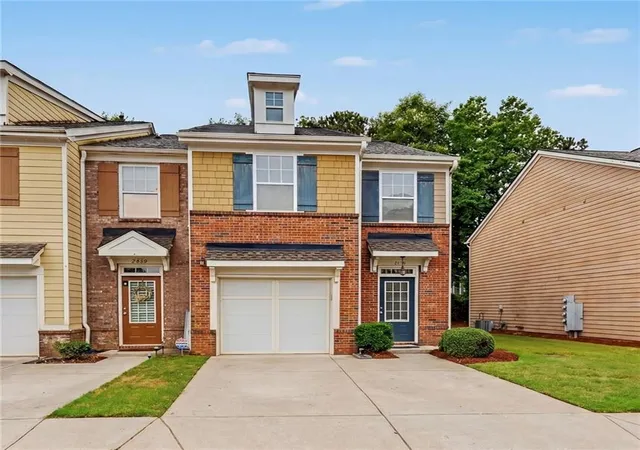 Photo 1 of Sale Pending at 2091 Lakeshore Overlook Dr Nw, Kennesaw, GA 30152 | MLS# 7775962 | Listing updated on 2026-09-21