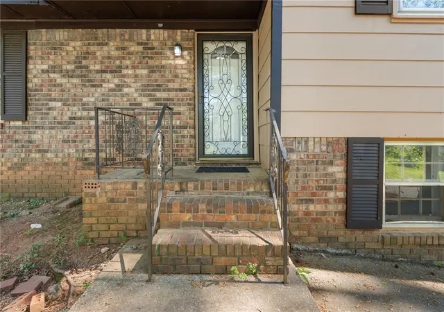 2nd image of 2159 Chestnut Log Dr, Lithia Springs, GA 30122 | MLS# 7754304