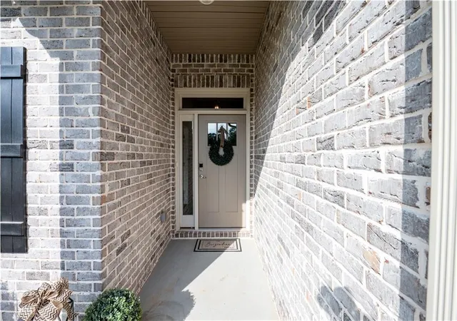 Photo 3 of Single family home for sale at 104 Eagle Hts Dr, Maysville, GA 30558 | MLS# 7677691 | Listing updated on 2026-08-29