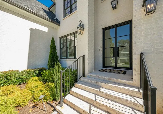 Photo 2 of Single family home for sale at 730 Summit Ter Ne, Marietta, GA 30068 | MLS# 7755900 | Listing updated on 2026-09-17