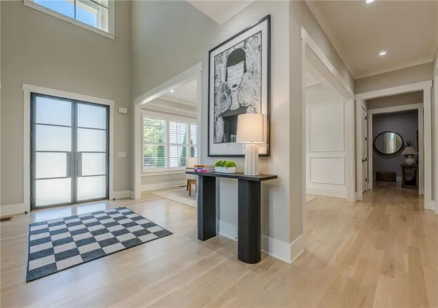 Photo 4 of Single family home for sale at 730 Summit Ter NE, Marietta, GA 30068 | MLS# 7755900 | Listing updated on 2026-09-17
