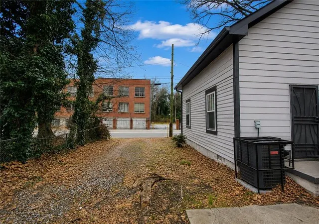5th image of 1174 Princess Ave Sw, Atlanta, GA 30310 | MLS# 7720834