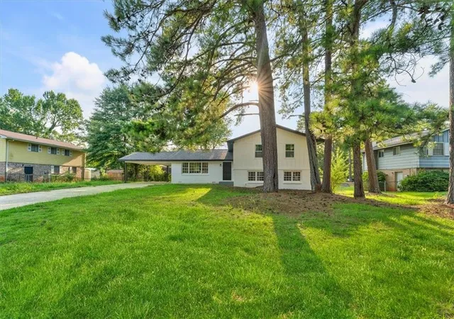 Photo 2 of Single family home for sale at 7697 Marabou Ln, Riverdale, GA 30274 | MLS# 7813398 | Listing updated on 2026-10-27
