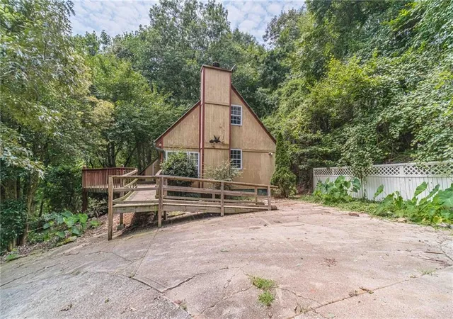 Photo 2 of Sale Pending at 6224 Grant Frd Rd, Gainesville, GA 30506 | MLS# 7813905 | Listing updated on 2026-08-29