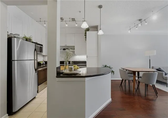 3rd image of 400 17Th St Nw #1207, Atlanta, GA 30363 | MLS# 7751674