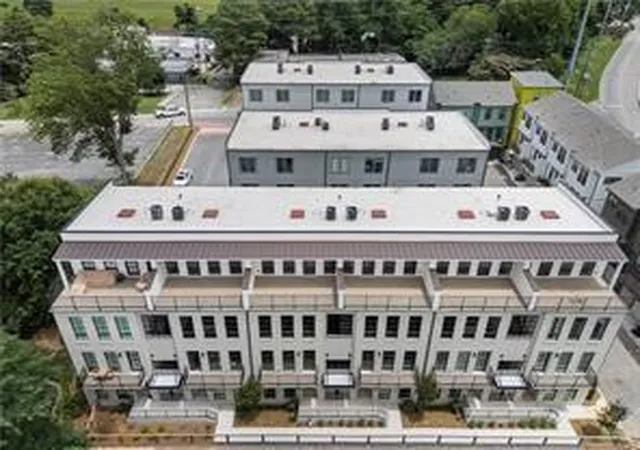 Condo for sale at 990 Bibbs Cir #7, Atlanta, GA 30318 | MLS# 7859126
