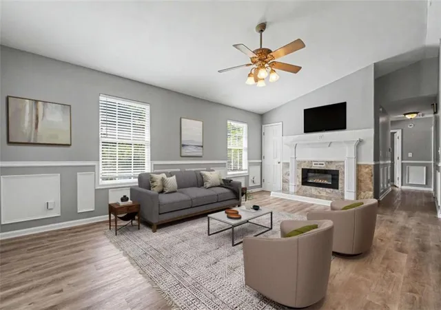 Photo 4 of Sale Pending at 3364 Hollyridge Trl, Marietta, GA 30008 | MLS# 7791747 | Listing updated on 2026-09-11