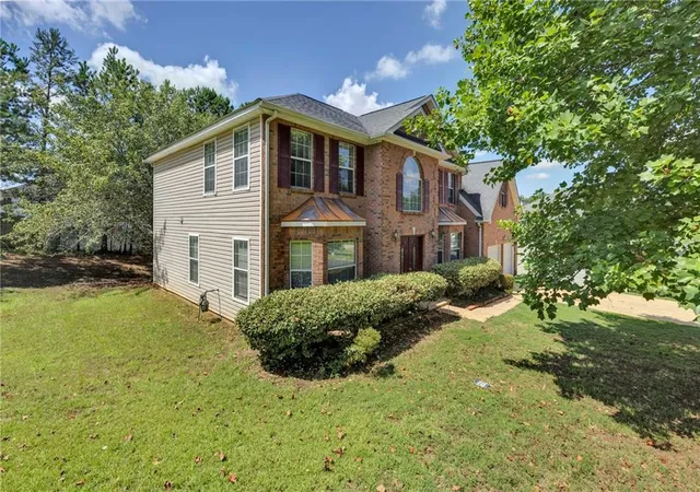 2nd image of 6183 Swabia Ct, Stone Mountain, GA 30087 | MLS# 7808218
