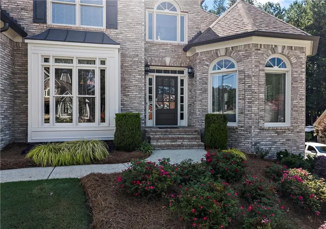 Photo 2 of Sale Pending at 120 Crk Bank Dr, Acworth, GA 30101 | MLS# 7801732 | Listing updated on 2026-08-29