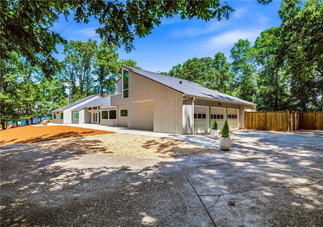 Photo 2 of Sale Pending at 4411 Sentinel Post Rd Nw, Atlanta, GA 30327 | MLS# 7801174 | Listing updated on 2026-09-11