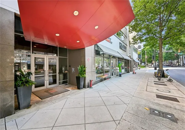 3rd image of 805 Peachtree St Ne, Atlanta, GA 30308