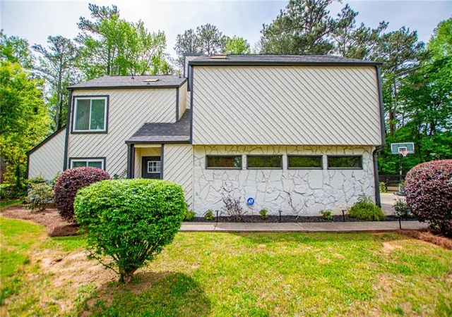 1st image of 3702 Hembree Ln, Marietta, GA 30062 | MLS# 7813460