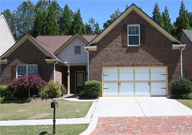 Photo 1 of Sale Pending at 2816 Staunton Dr, Duluth, GA 30097 | MLS# 7368496 | Listing updated on 2026-02-06