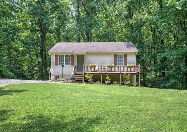 1st image of 90 Amanda Ln Sw, Cartersville, GA 30120 | MLS# 7795594