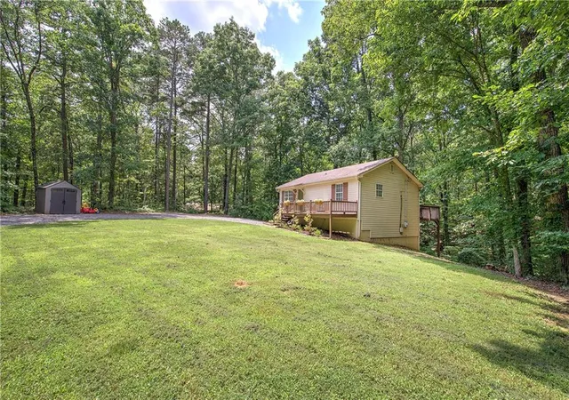 Photo 3 of Single family home for sale at 90 Amanda Ln SW, Cartersville, GA 30120 | MLS# 7795594 | Listing updated on 2026-08-26