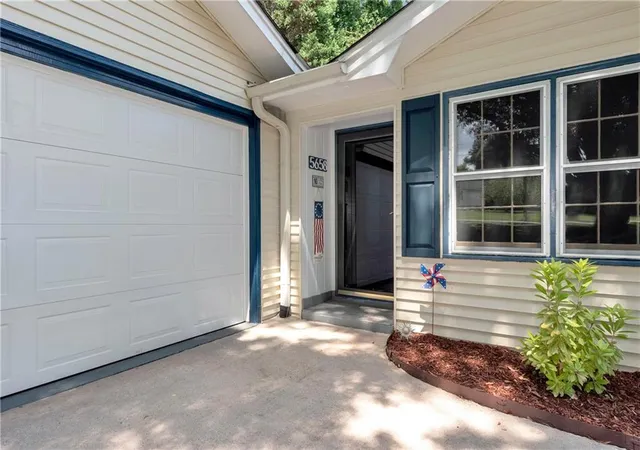 Photo 3 of Sale Pending at 5658 Raintree Tr, Oakwood, GA 30566 | MLS# 7808930 | Listing updated on 2026-09-07
