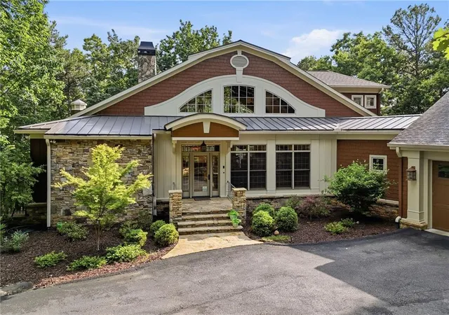 Photo 2 of Sale Pending at 549 Petit Ridge Dr, Jasper, GA 30143 | MLS# 7785104 | Listing updated on 2026-07-18