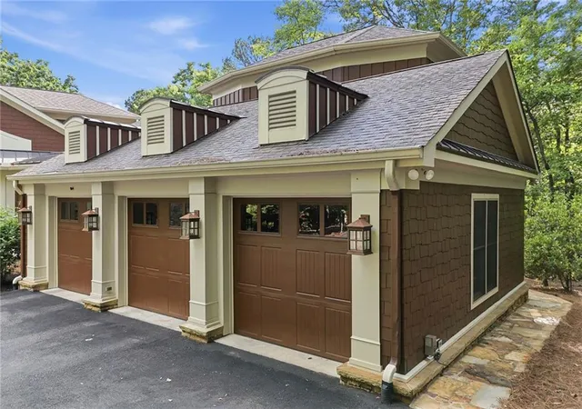 Photo 3 of Sale Pending at 549 Petit Ridge Dr, Jasper, GA 30143 | MLS# 7785104 | Listing updated on 2026-07-18