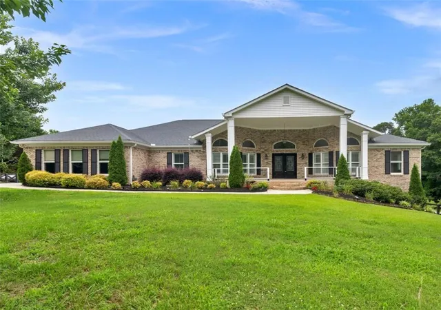 1st image of 25 Walnut Ln, Covington, GA 30014 | MLS# 7795992