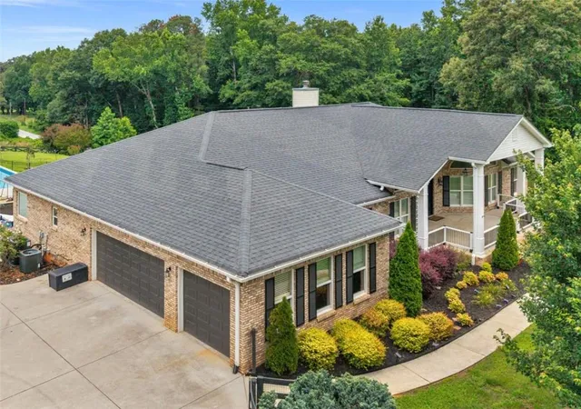 3rd image of 25 Walnut Ln, Covington, GA 30014 | MLS# 7795992