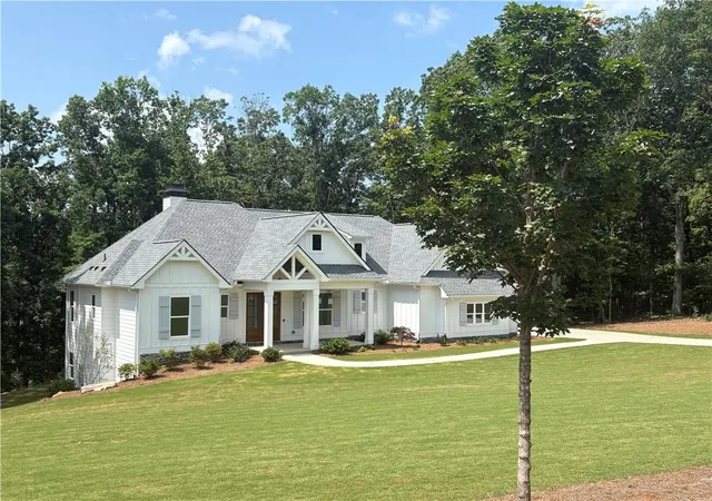Homes for sale in Ball Ground, GA | 4762 Conns Creek Rd, Ball Ground, GA 30107 | MLS# 7789905
