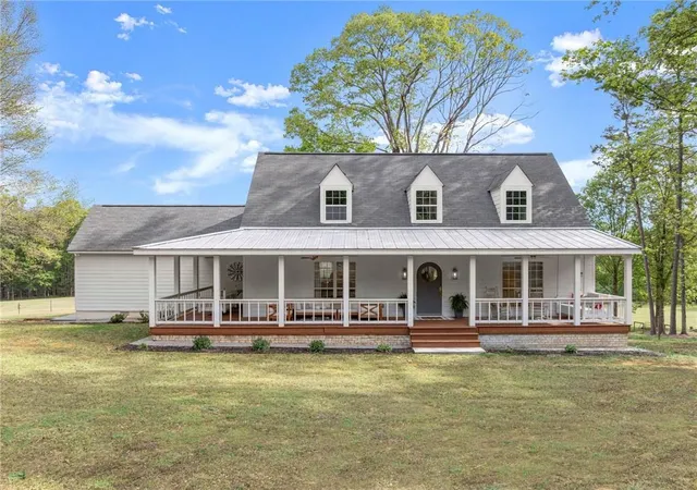 Homes for sale in Maysville, GA | 1407 Dixon Bridge Rd, Maysville, GA 30558 | MLS# 7753930