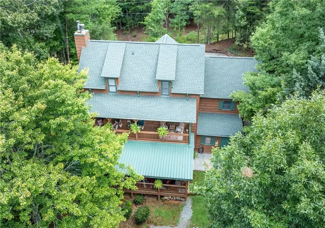 1st image of 427 N Lake Dr, Ellijay, GA 30536 | MLS# 7815800