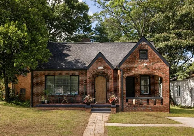 Photo 1 of Single family home for sale at 1377 Mlk Jr Dr, Atlanta, GA 30314 | MLS# 7794363 | Listing updated on 2026-08-07