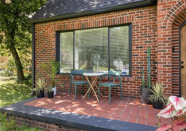 Photo 4 of Single family home for sale at 1377 Mlk Jr Dr, Atlanta, GA 30314 | MLS# 7794363 | Listing updated on 2026-08-07