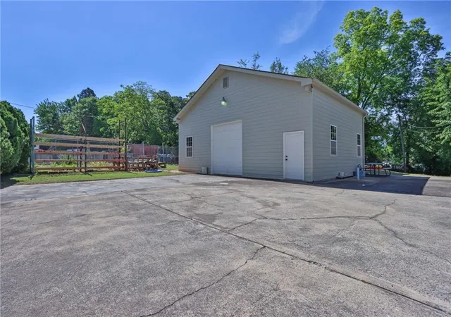 3rd image of 1559 Atlanta Hwy Se, Winder, GA 30680 | MLS# 7775790