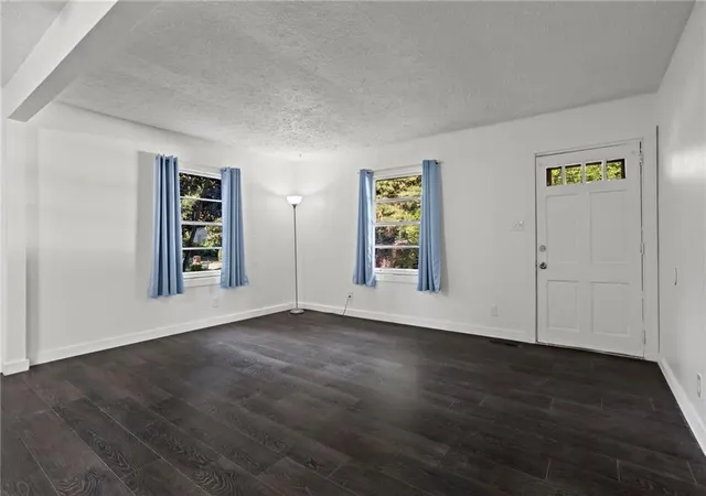 4th image of 317 Argus Cir Nw, Atlanta, GA 30331 | MLS# 7770841