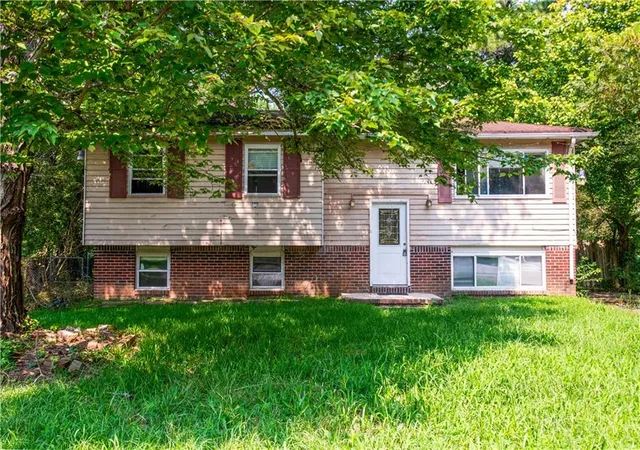 Photo 1 of Sale Pending at 6281 Amherst Dr, Riverdale, GA 30274 | MLS# 7821015 | Listing updated on 2026-09-02