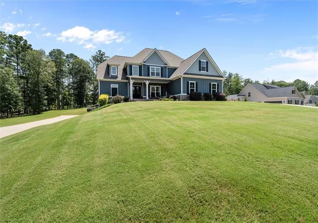3rd image of 703 Charlotte Ln, Bremen, GA 30110 | MLS# 7815551
