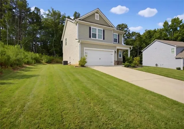 Photo 3 of Sale Pending at 761 Jackson Ct, Social Circle, GA 30025 | MLS# 7798101 | Listing updated on 2026-10-03