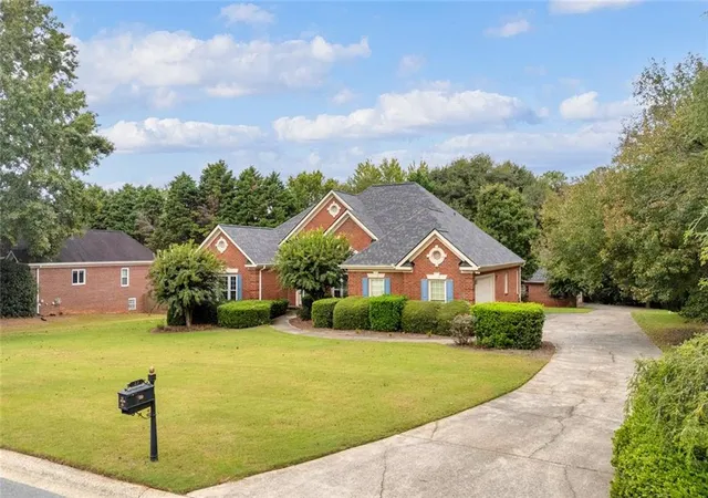 Photo 1 of Single family home for sale at 22 St Ives Wy, Winder, GA 30680 | MLS# 7824370 | Listing updated on 2026-10-30