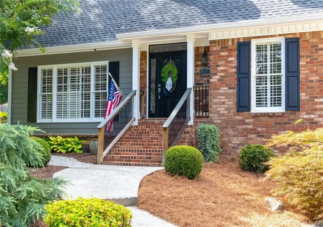 Photo 3 of Sale Pending at 491 Timberlea Lake Dr Se, Marietta, GA 30067 | MLS# 7793035 | Listing updated on 2026-09-29