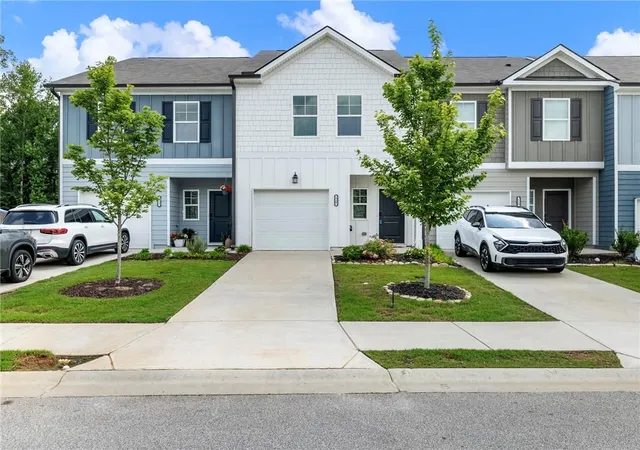 1st image of 115 Buckingham Ln, Hoschton, GA 30548 | MLS# 7805724