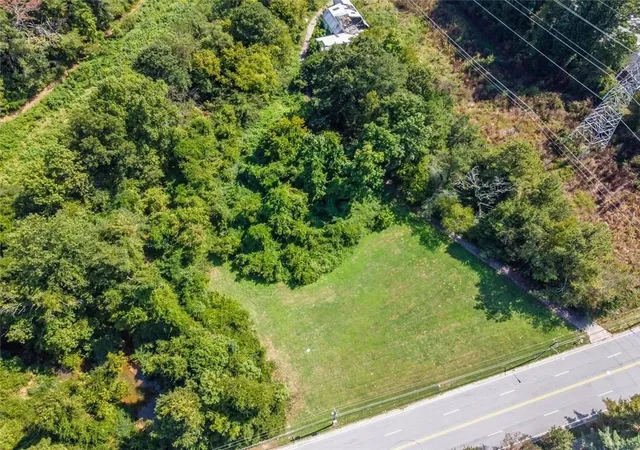 4th image of 2990 Stone Hogan Connector, Atlanta, GA 30331 | MLS# 7657775