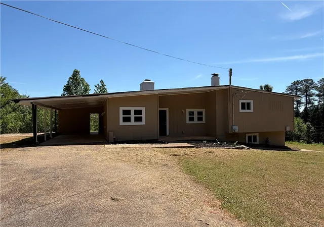 1st image of 2111 E Piedmont Rd, Marietta, GA 30062 | MLS# 7757251
