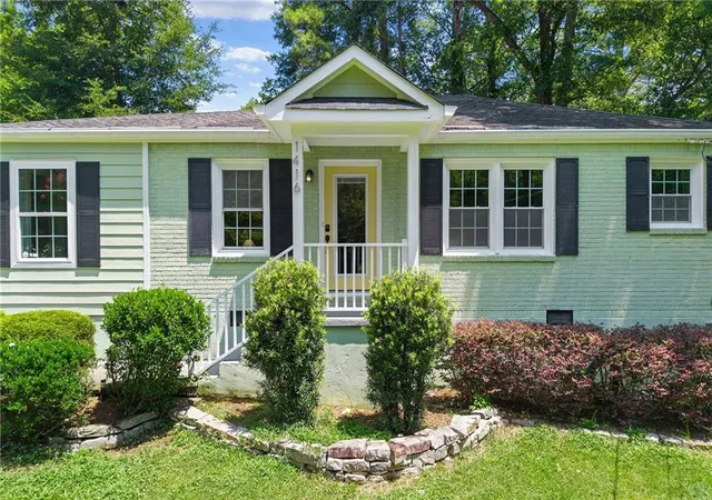 Photo 2 of Sale Pending at 1416 Deerwood Dr, Decatur, GA 30030 | MLS# 7812048 | Listing updated on 2026-08-18
