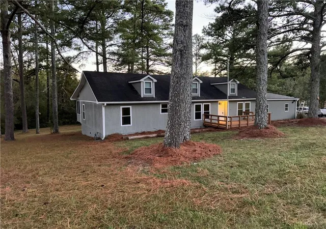 Single family home for sale at 4424 Brandy Ln SE, Acworth, GA 30102 | MLS# 7855387